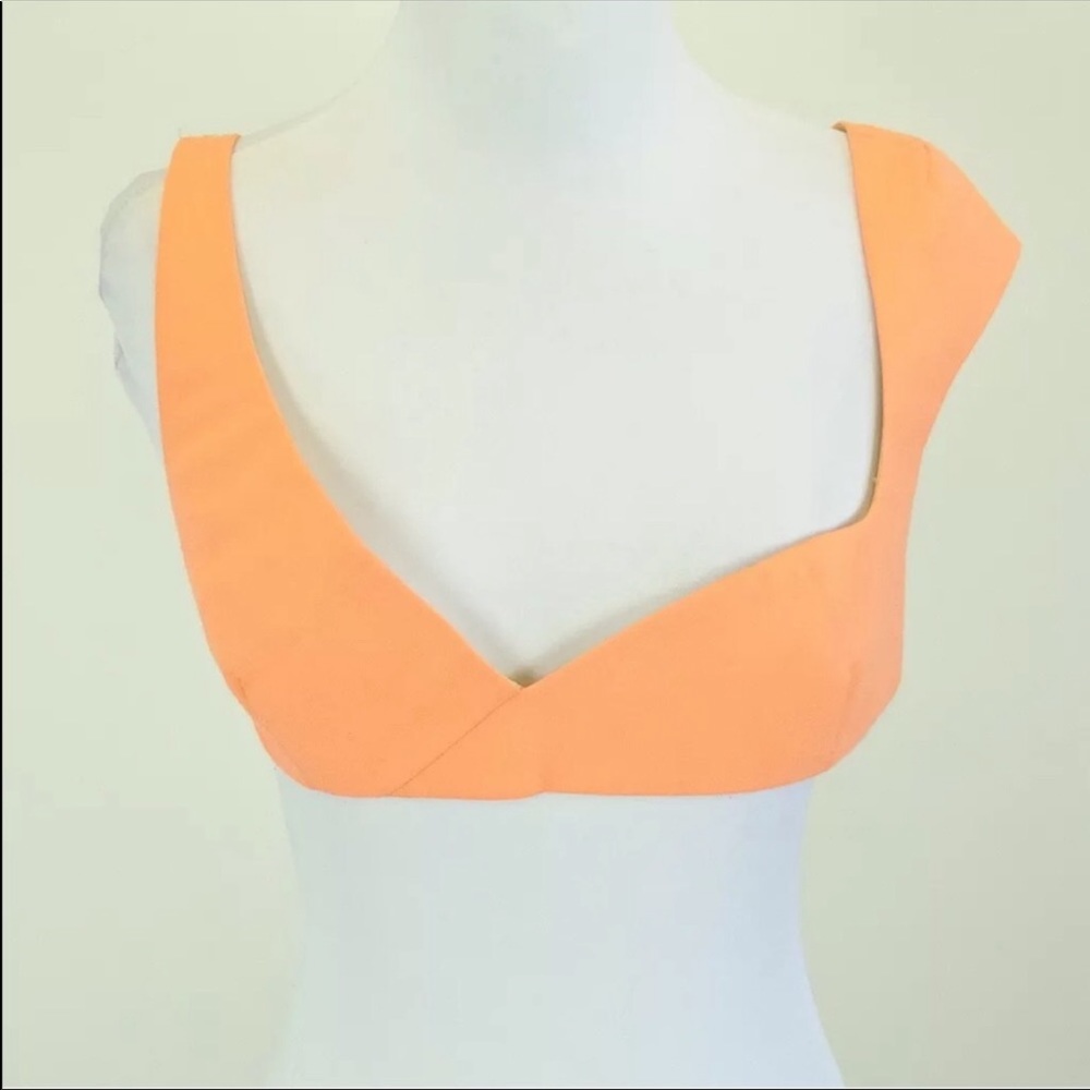 Cushnie et Ochs Peach Structured Crop Top Size 6 – Kim Kardashian Provenance